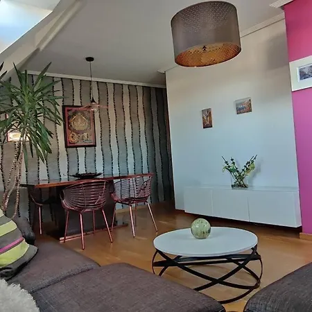 Atico Mirador Del Naranco, Parking Gratuito, Wifi, Zona Residencial * Oviede