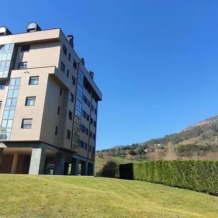 Atico Mirador Del Naranco, Parking Gratuito, Wifi, Zona Residencial Appartement *
