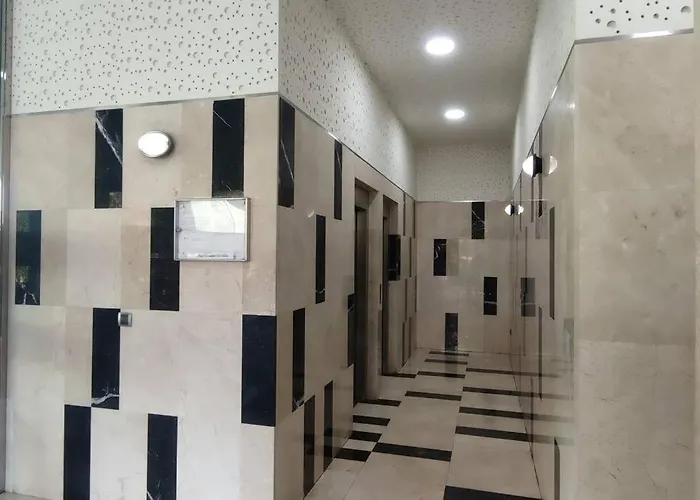 Appartamento ático Mirador Del Naranco, Parking Gratuito, Wifi, Zona Residencial