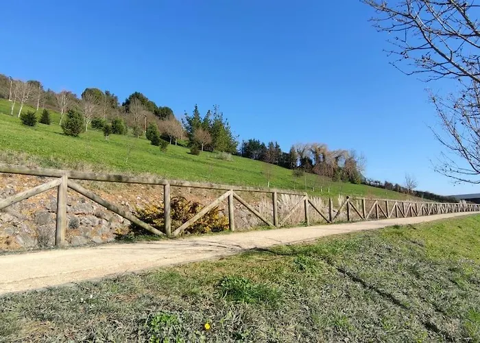 Appartamento ático Mirador Del Naranco, Parking Gratuito, Wifi, Zona Residencial *